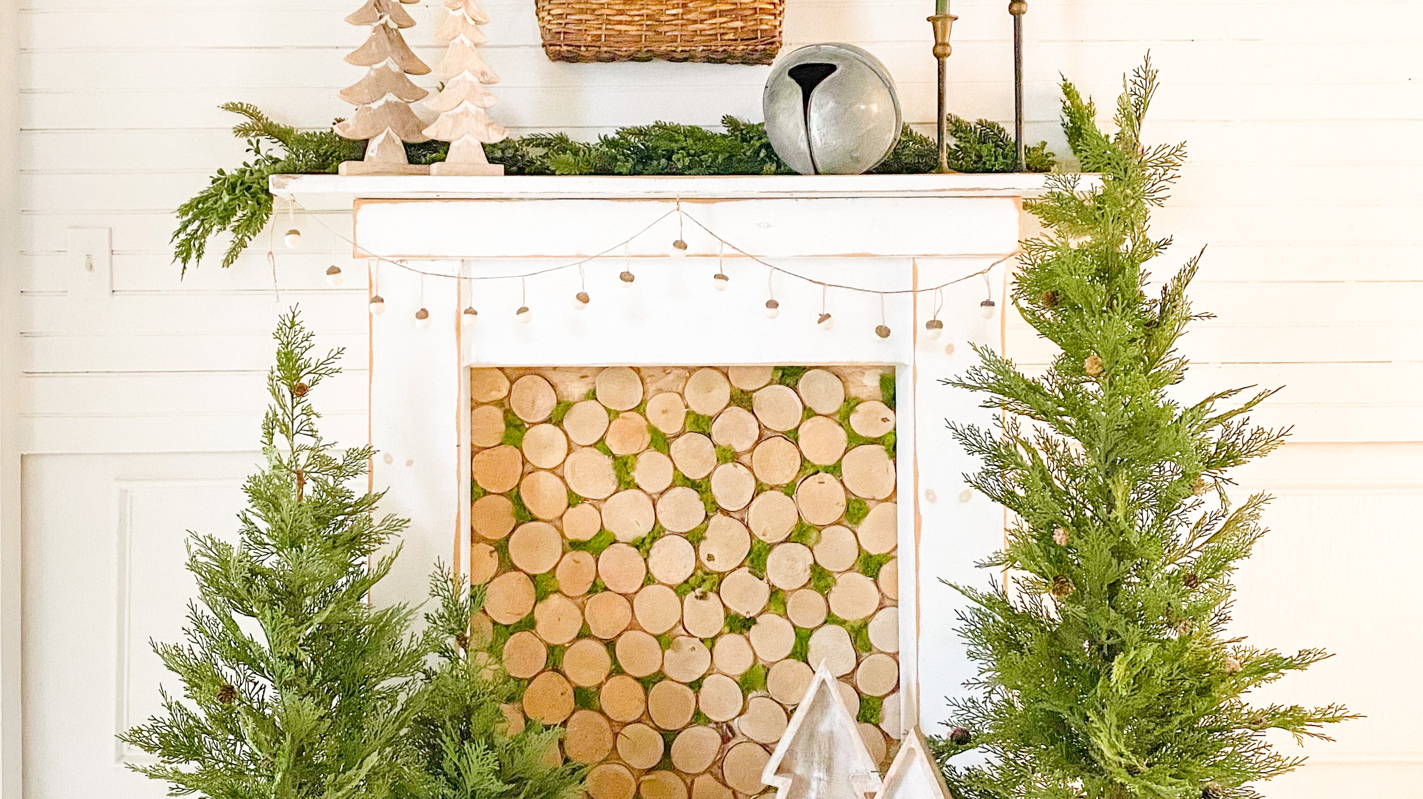 Embrace the natural beauty of a modern farmhouse Christmas