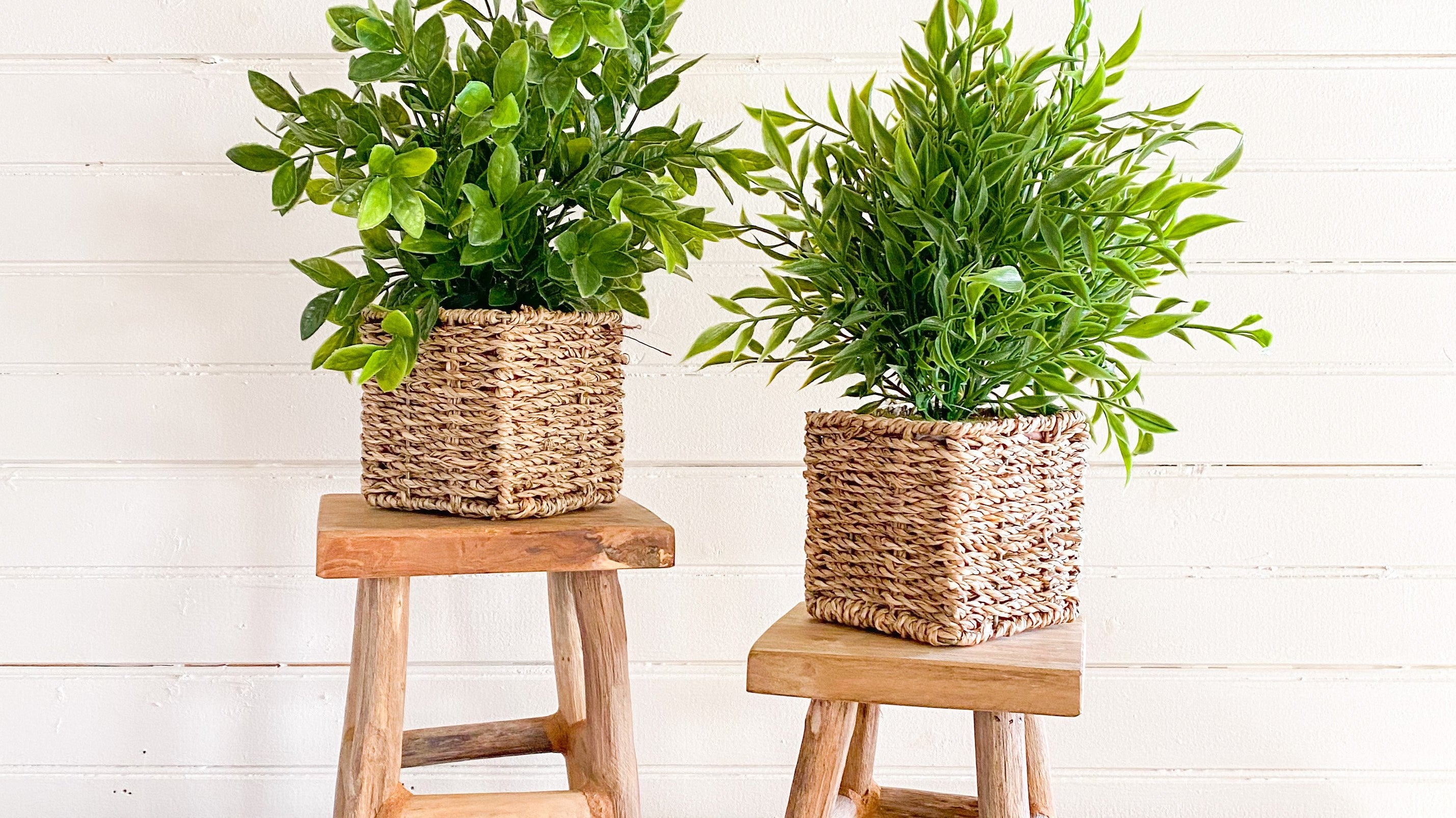 Warm wooden gifts to accentuate modern farmhouse décor