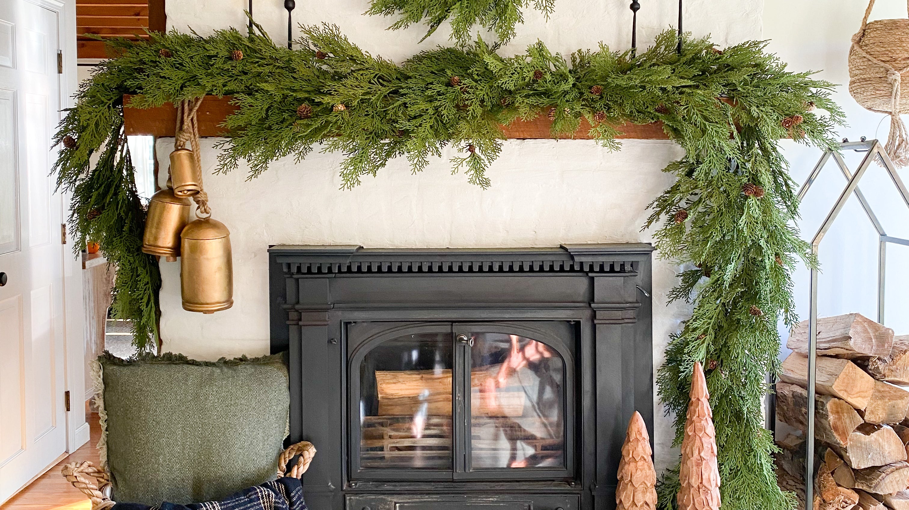 Modern farmhouse Christmas garland