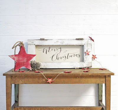 The perfect Christmas decor for your vintage style farmhouse