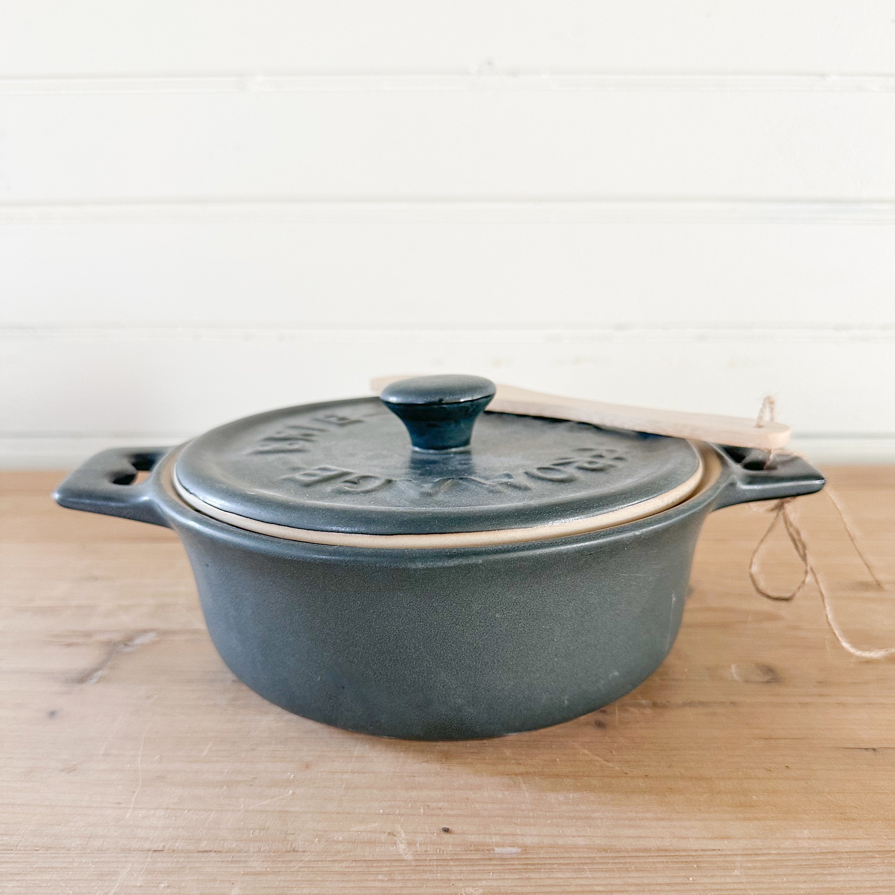 Jade Stonewear Brie Baker